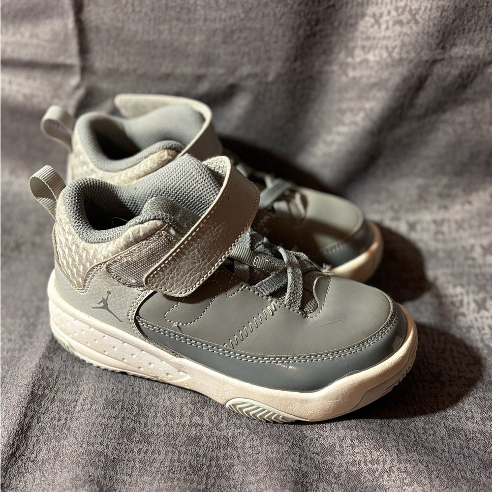 Jordan Kids Gray Sneakers with Strap